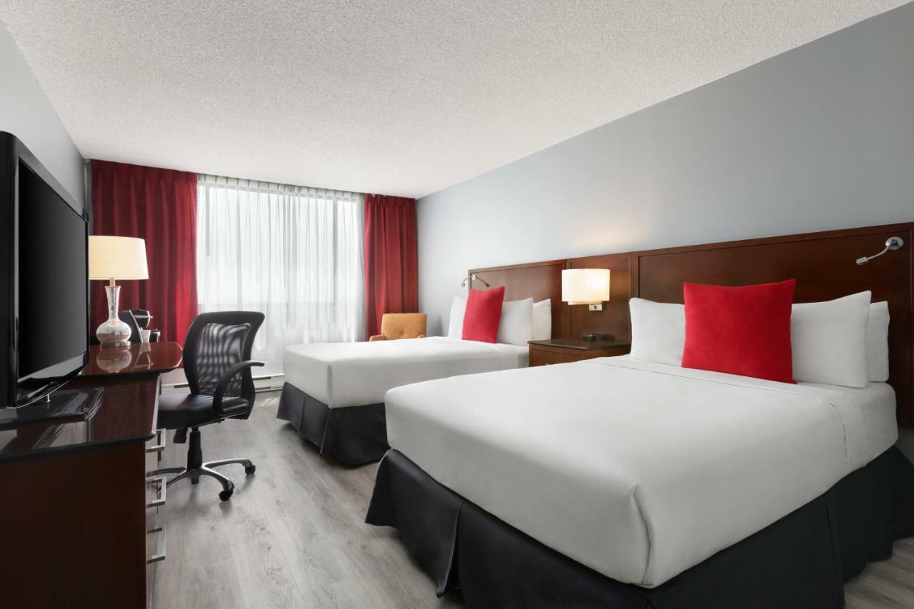 Travelodge By Wyndham Quebec City Hotel & Convention Centre Экстерьер фото